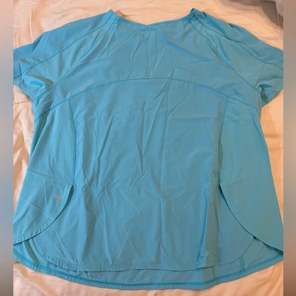 Lululemon Running Tee - Picture 4 of 5